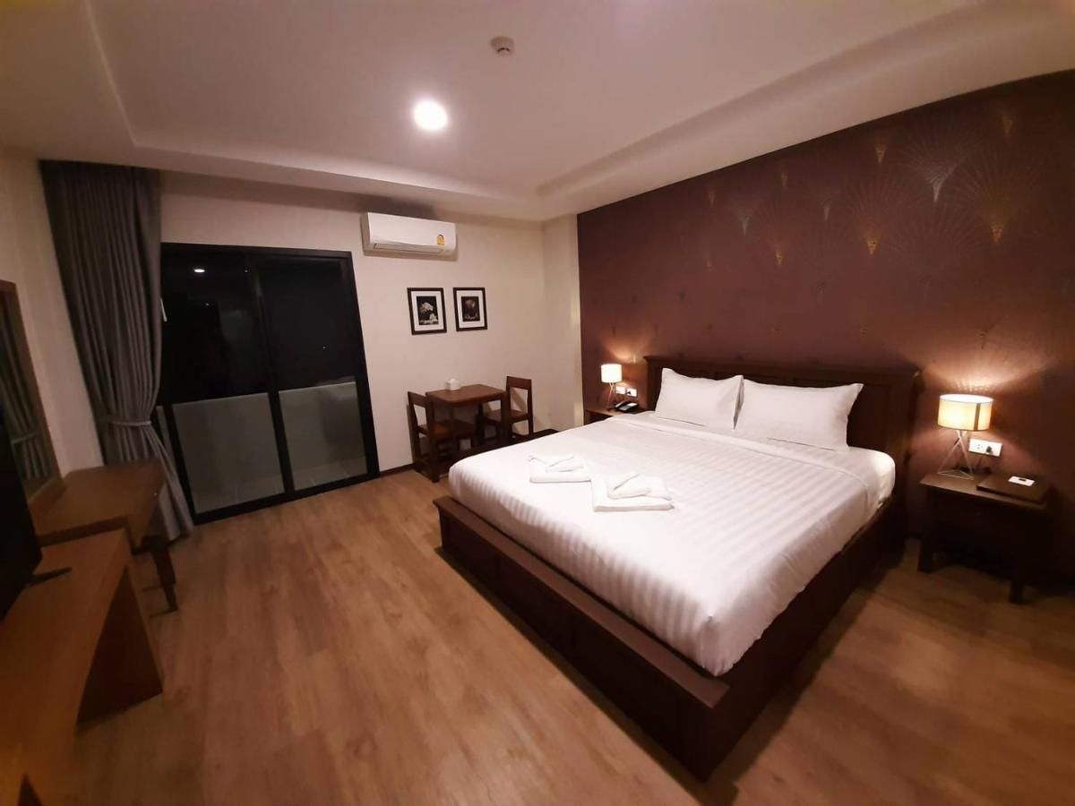 J.P.Grand Hotel Trat Exterior photo