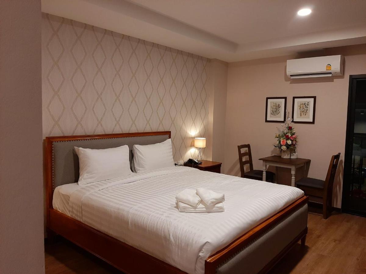 J.P.Grand Hotel Trat Exterior photo